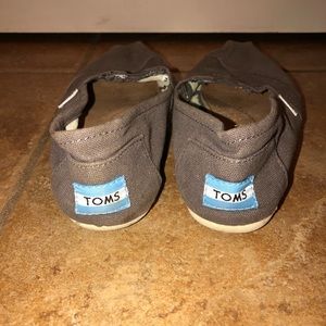 Toms Gray Women Size 6